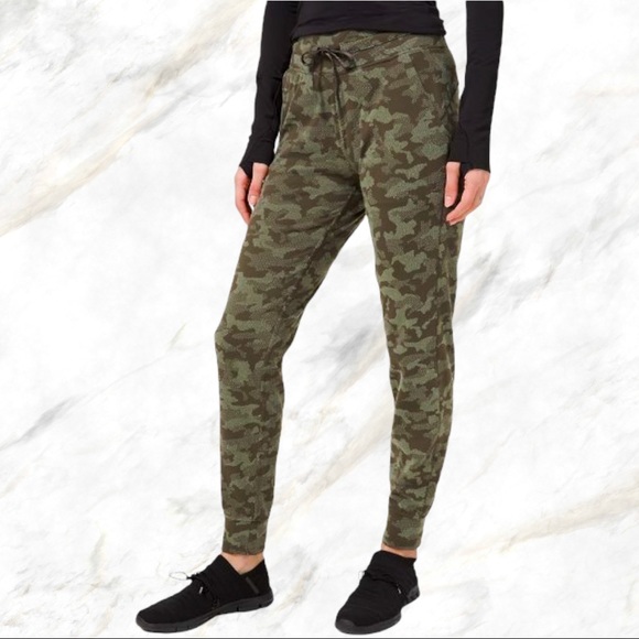 lululemon athletica Pants - Lululemon | Ready to Rulu Green Camo Joggers